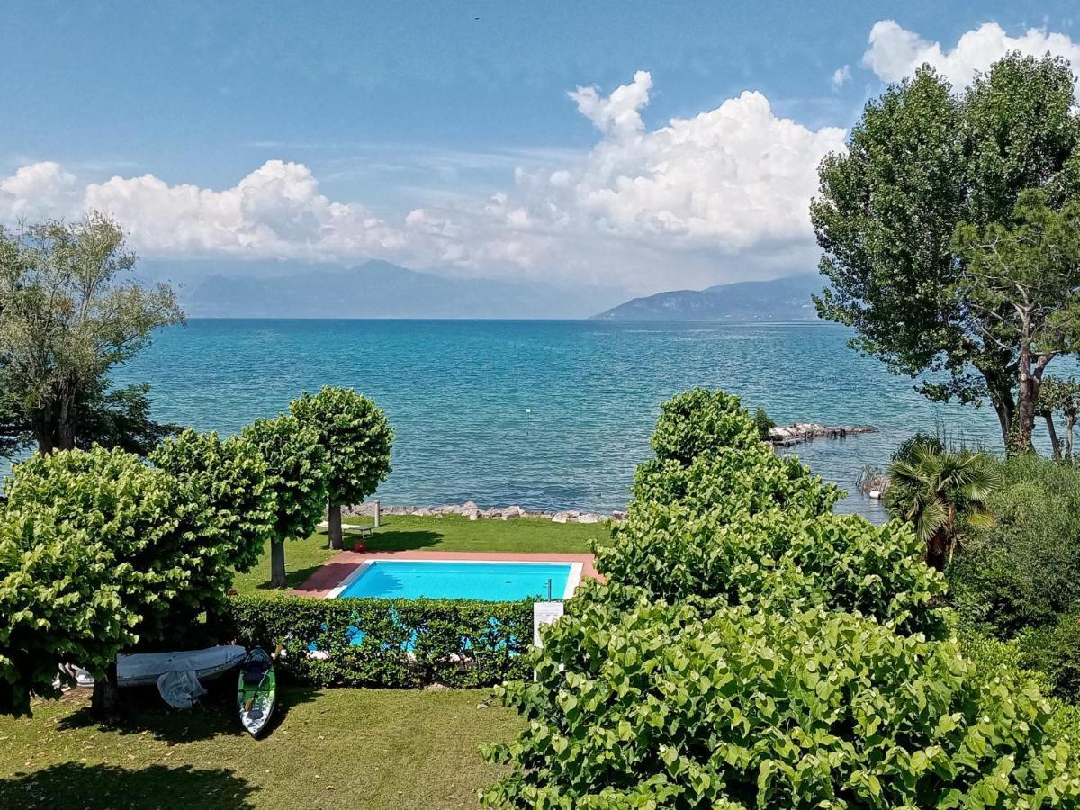 Casa Lugana 9 - Monolocale Con Piscina Fronte Lago Sirmione Zewnętrze zdjęcie