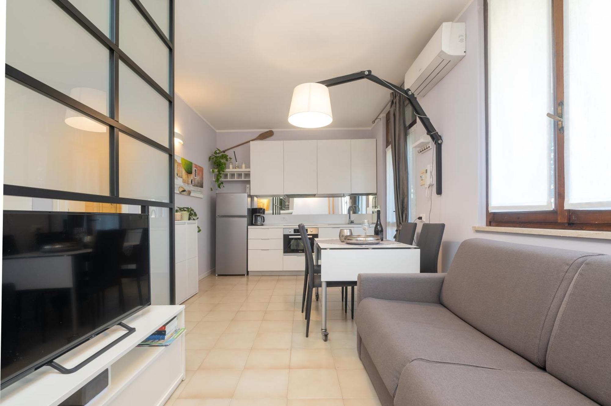 Casa Lugana 9 - Monolocale Con Piscina Fronte Lago Sirmione Zewnętrze zdjęcie